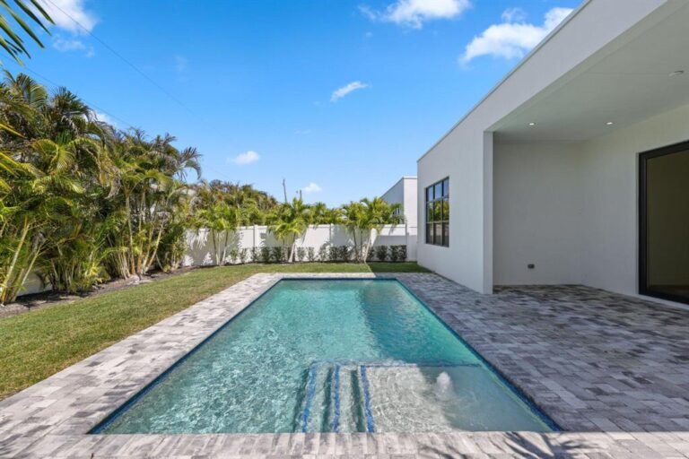 Backyard_Pool2