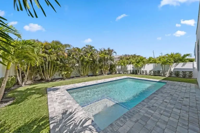 Backyard_Pool5_7_11zon