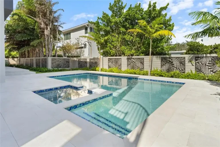 Backyard_SimplePool2_9_11zon