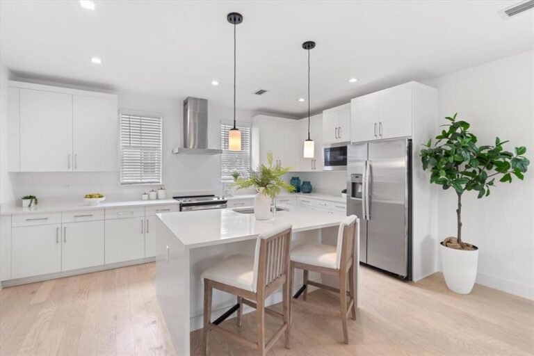 KitchenWhite2
