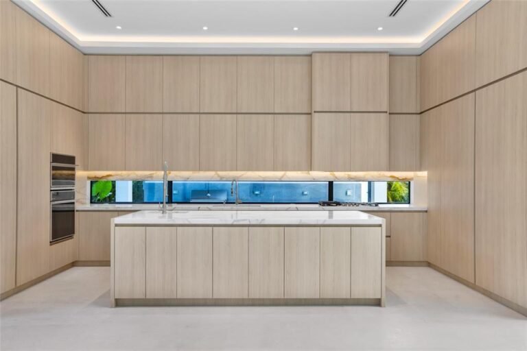 Kitchen_Brown1