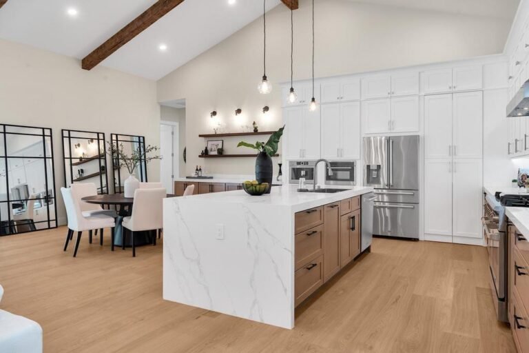 Kitchen_TwoToneWood3
