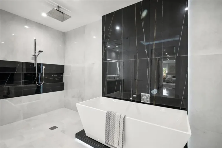 Bathroom_DarkModern3
